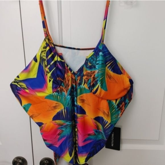 PLT Plus Multi Tropical Sunset Strappy Plunge Swimsuit Size 26 - Picture 2 of 5